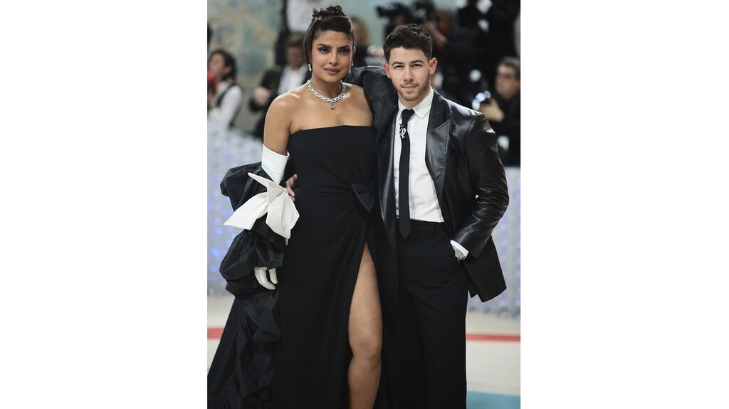 Priyanka Chopra Jonas and her husband, singer Nick Jonas, coordinated in black and white for the Met Gala. (Photo credit/courtesy of Theo Wargo-Getty Image) 20230503_Priyanka Chopra Jonas Nick Jonas.jpg